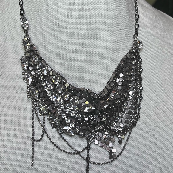 Designer Sorrelli Metal Mesh Swarovski Crystal antique Silver tone necklace - Picture 8 of 10